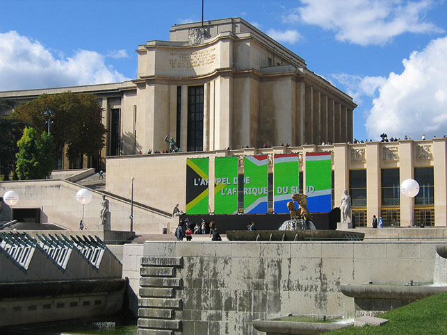 événement trocadéro avec écrans géants